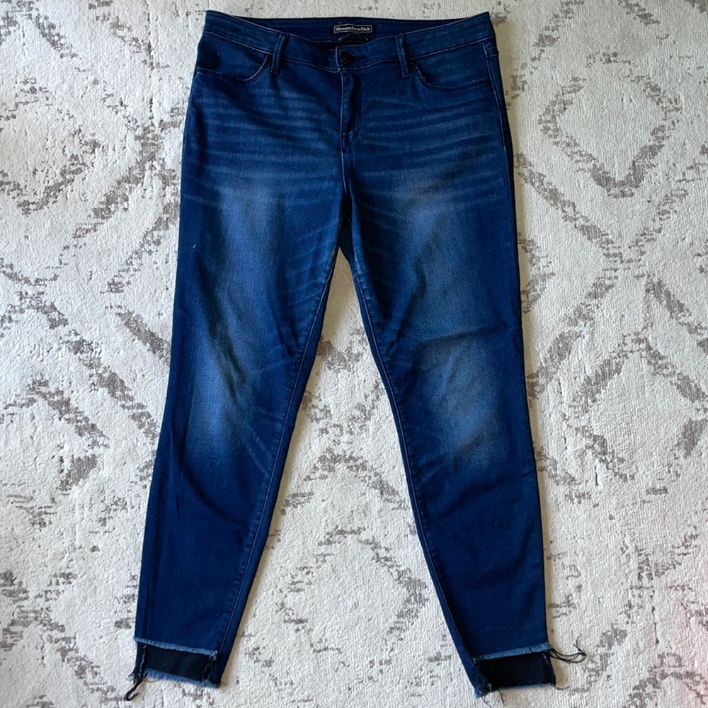 Abercrombie & Fitch skinny jeans with raw step hem